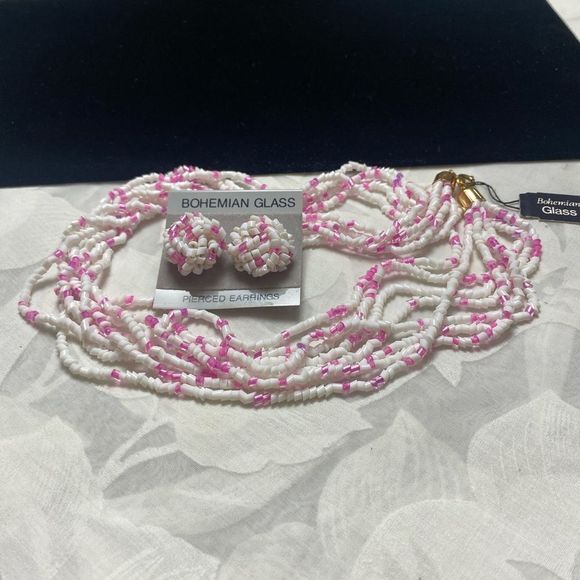 Vintage Pink and White Bohemian Glass MultiStrand Necklace Set NWT - Picture 4 of 15